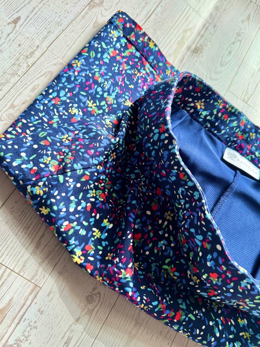 Royal Blue Floral Mini Skort - Size Medium - Picture 9 of 10